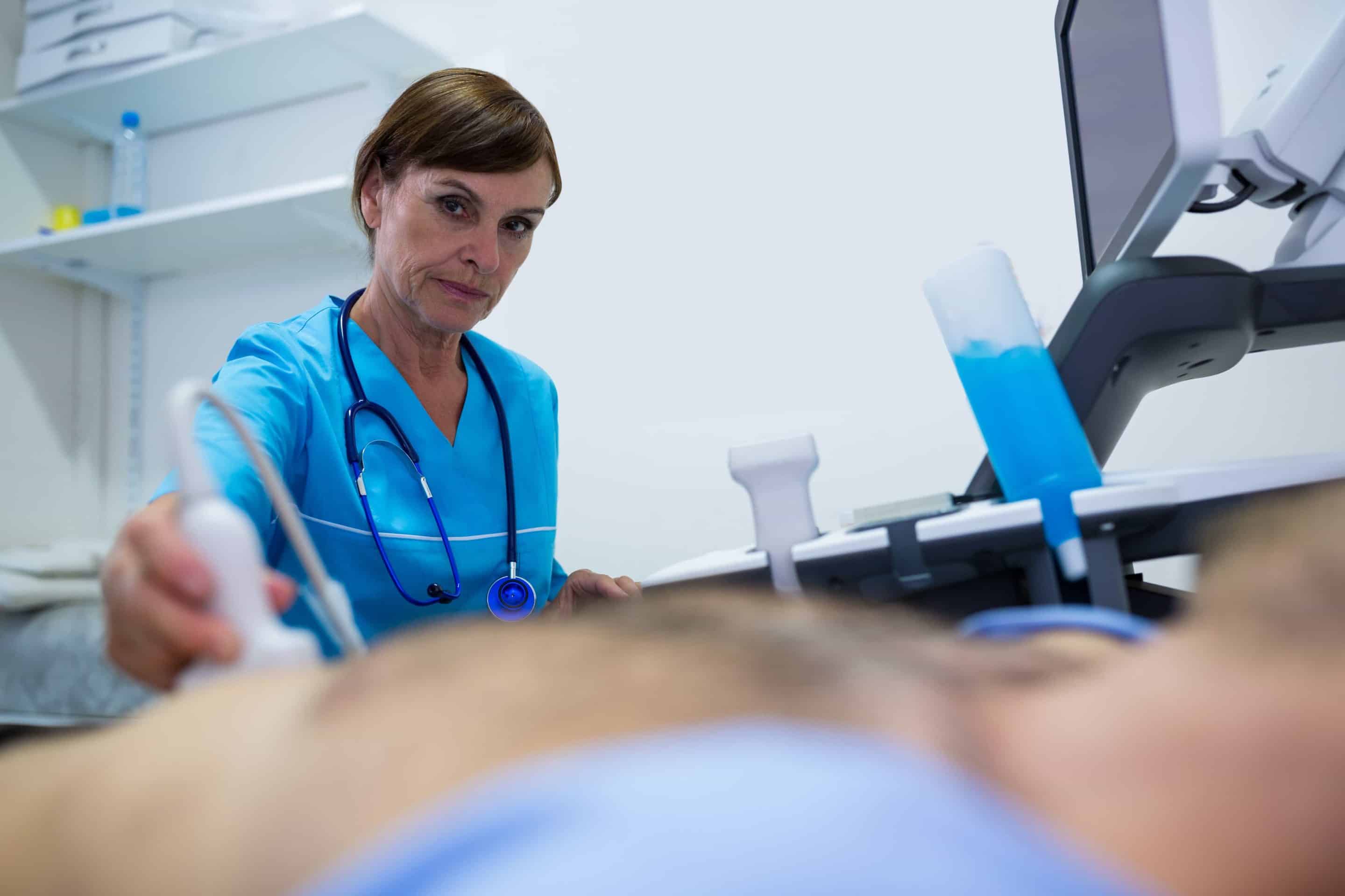 Dlaczego warto korzystać z kursów USG i rozwijać kompetencje diagnostyczne?